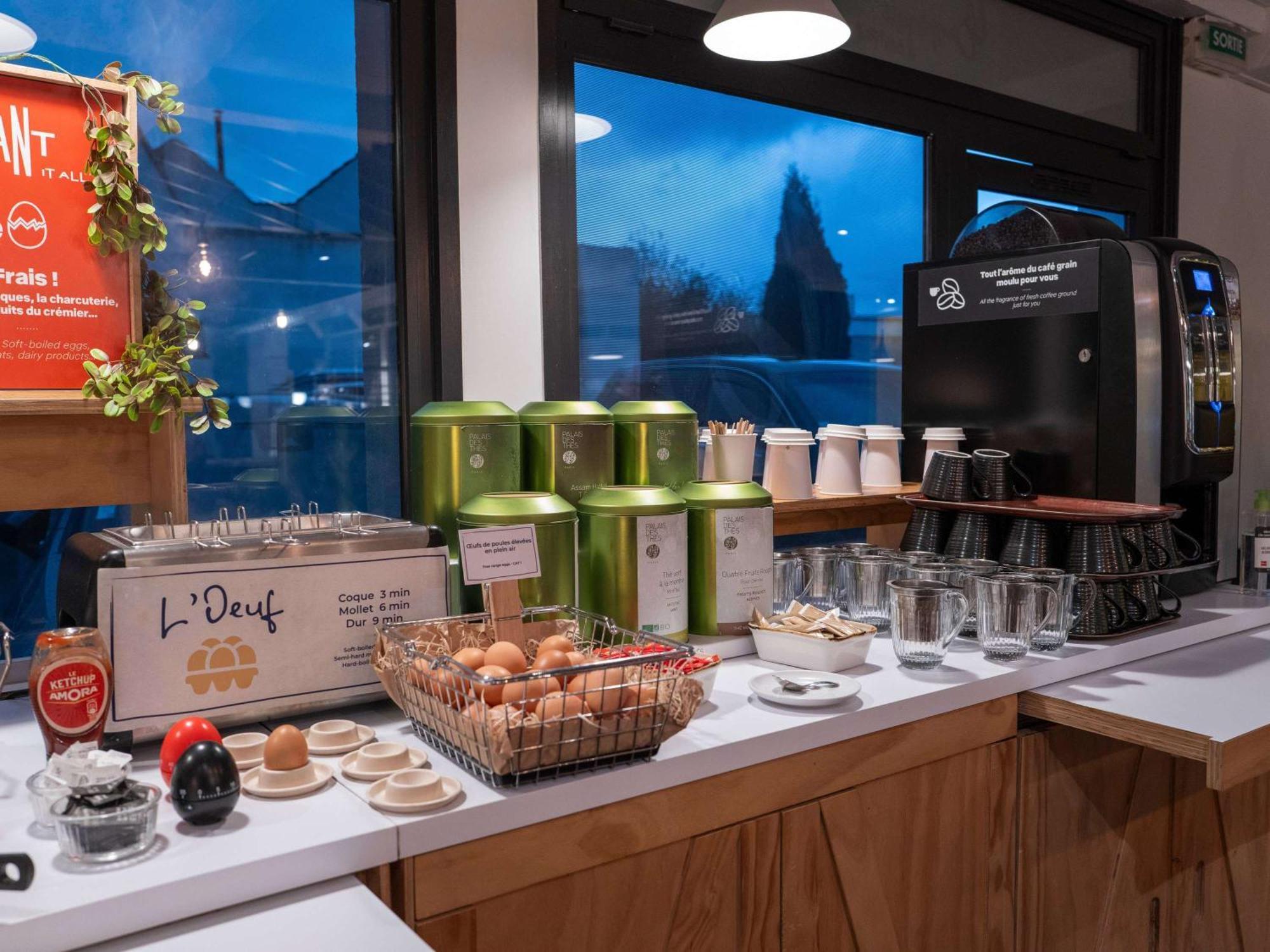 Отель Ibis Lille Lomme Centre Экстерьер фото